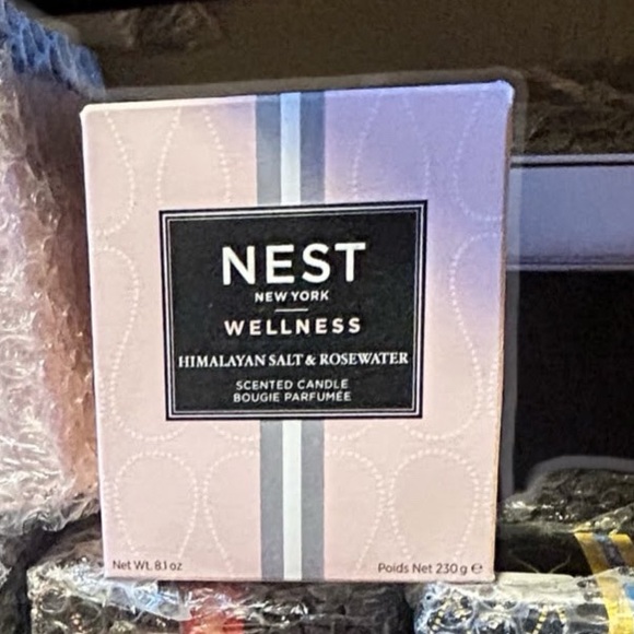 NEST Himalayan Salt & Rosewater Single Wick 8.1 Oz Scented Luxury Candle - Picture 5 of 6